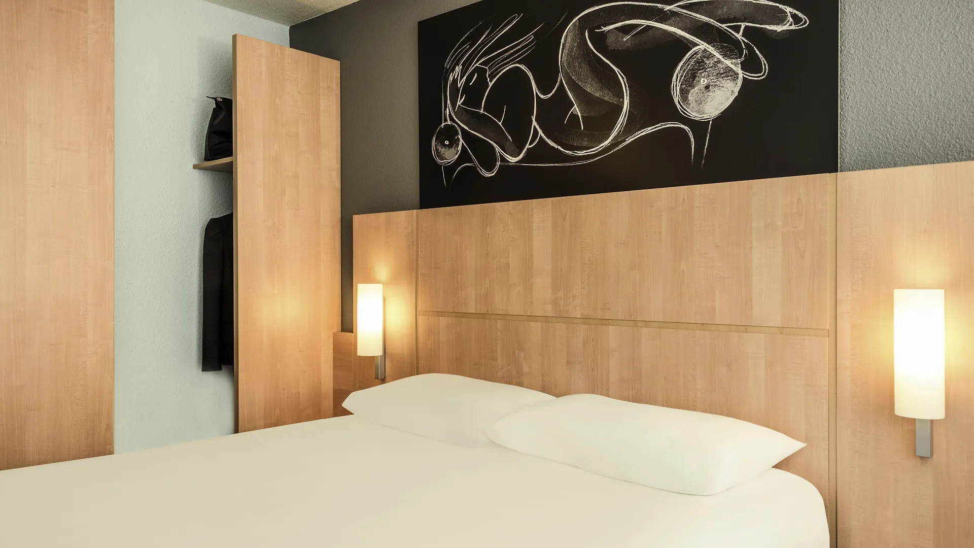 Hotel Ibis Gare Du Nord Tgv