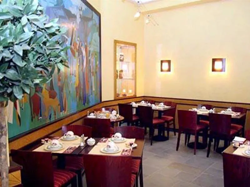 Hotell Ibis Gare Du Nord Tgv 3*