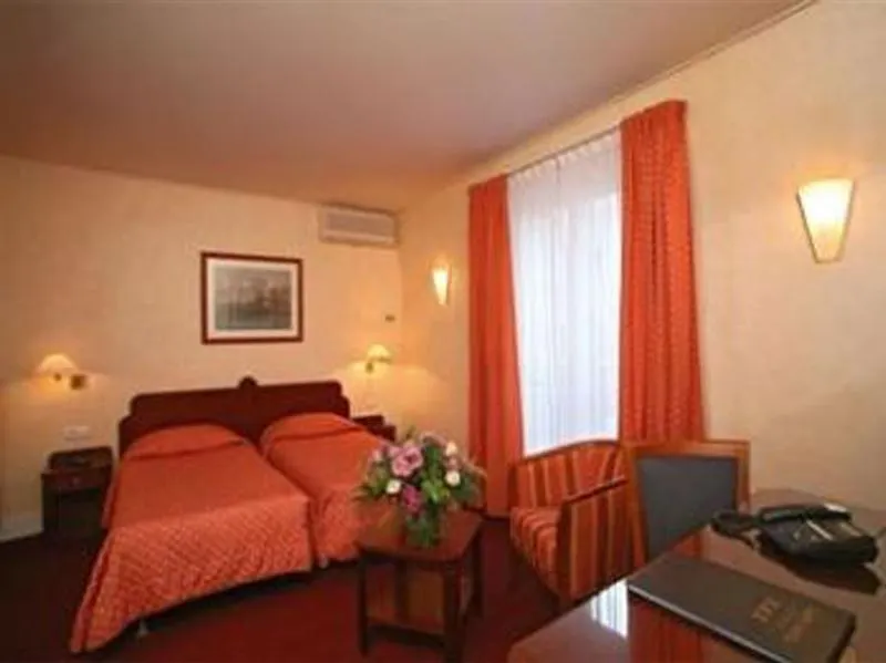 Hotell Ibis Gare Du Nord Tgv Paris