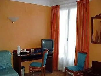 Ibis Gare Du Nord Tgv Hotell 3*